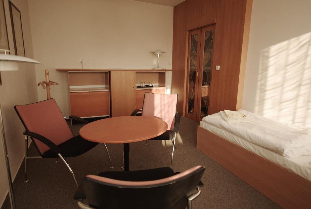 Kolej Akademie room 2